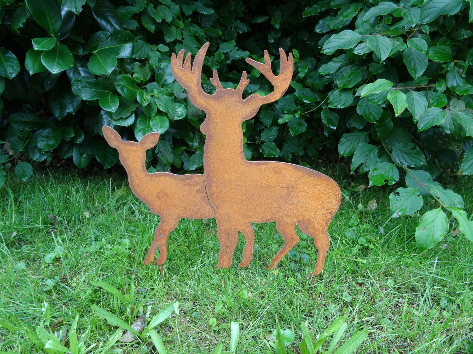 Gartenstecker Hirschgruppe aus Metall, Rost, Gartendeko, Hirsch Reh